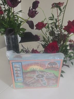 5/25$ Mighty Pig Tug Family Board Game – Orange/Blue Box